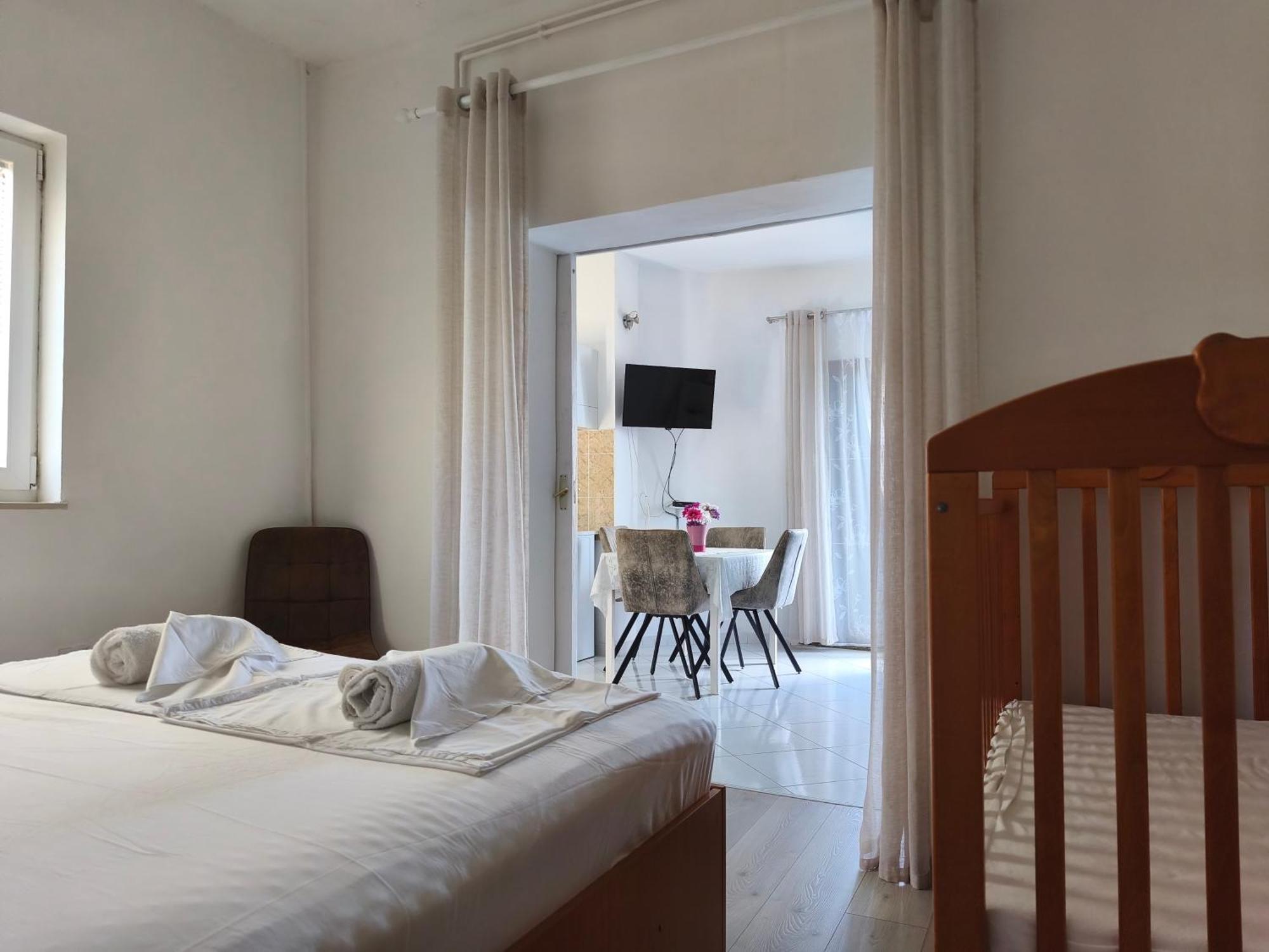 Appartement Family K&m Pag Town